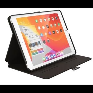 Speck Balance Folio Protective Case for 10”  iPad